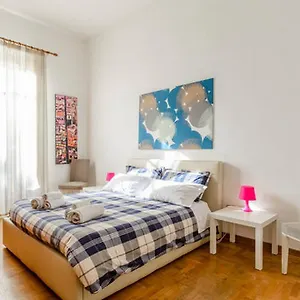 https://casa-michelangelo-naples.hotels-amalfi.com
